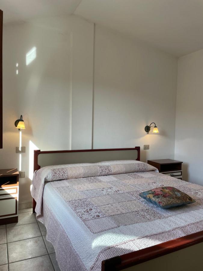 Apartamento La Casa Di Tonia La Caletta Exterior foto