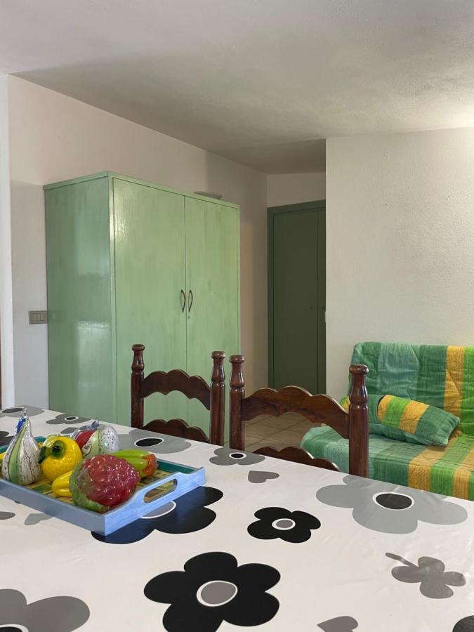 Apartamento La Casa Di Tonia La Caletta Exterior foto
