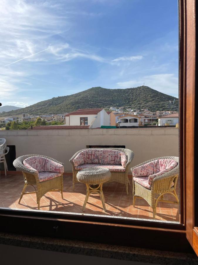 Apartamento La Casa Di Tonia La Caletta Exterior foto