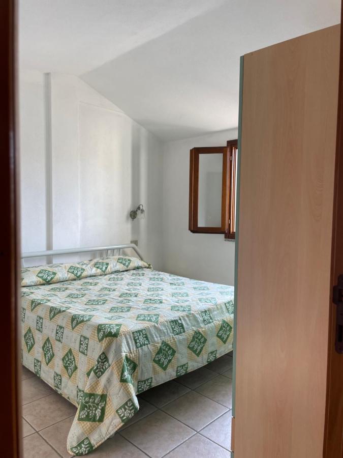 Apartamento La Casa Di Tonia La Caletta Exterior foto