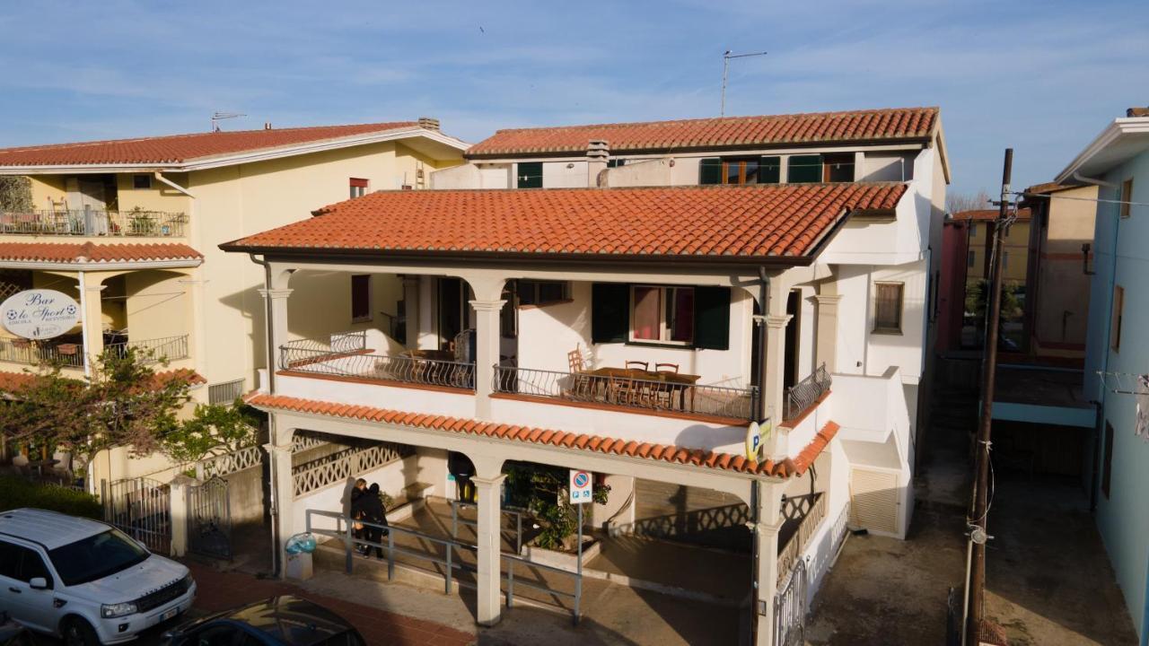 Apartamento La Casa Di Tonia La Caletta Exterior foto