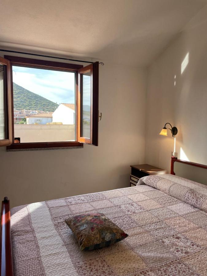 Apartamento La Casa Di Tonia La Caletta Exterior foto