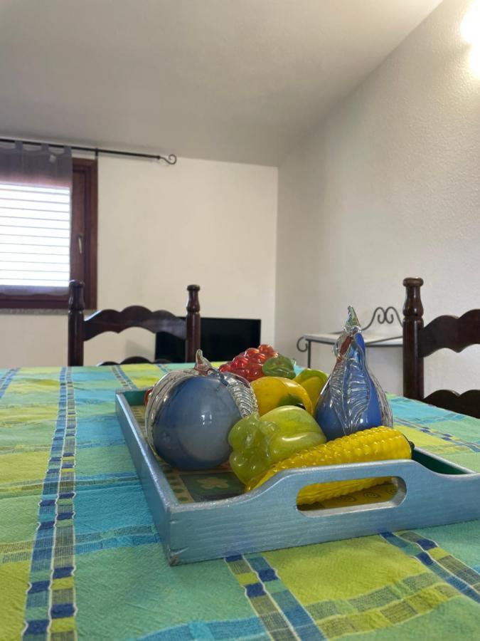 Apartamento La Casa Di Tonia La Caletta Exterior foto