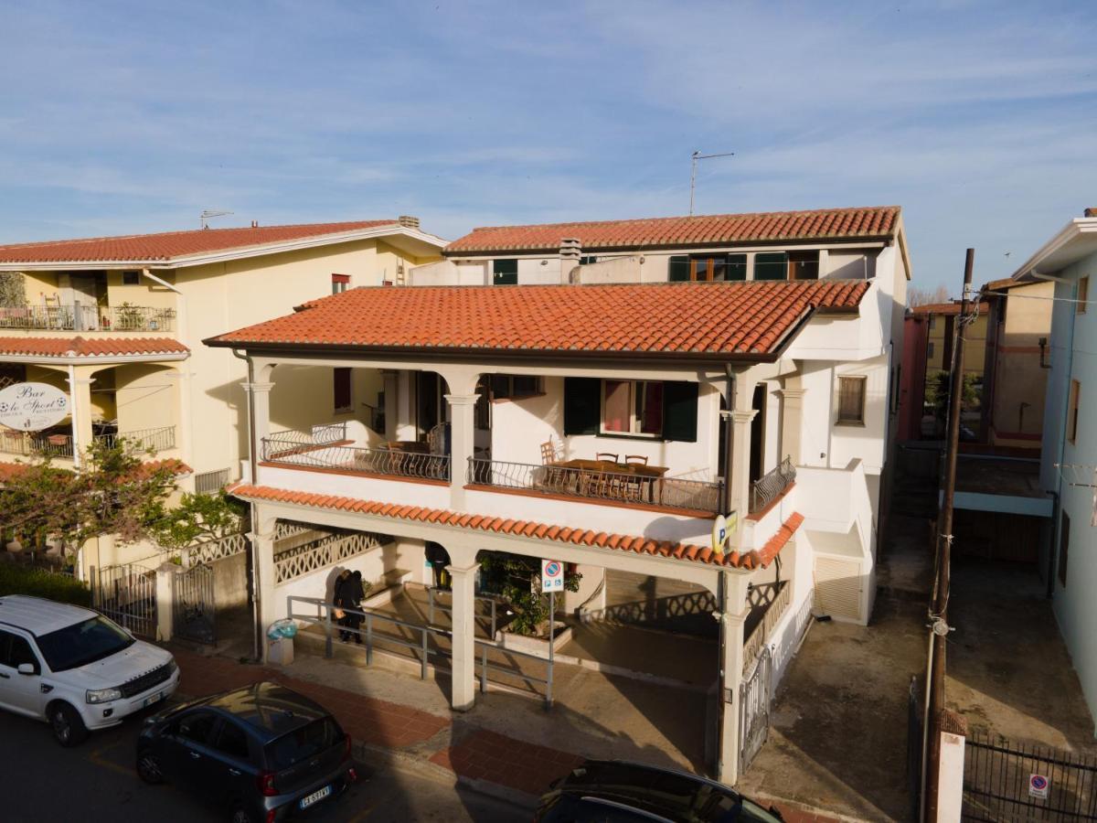 Apartamento La Casa Di Tonia La Caletta Exterior foto