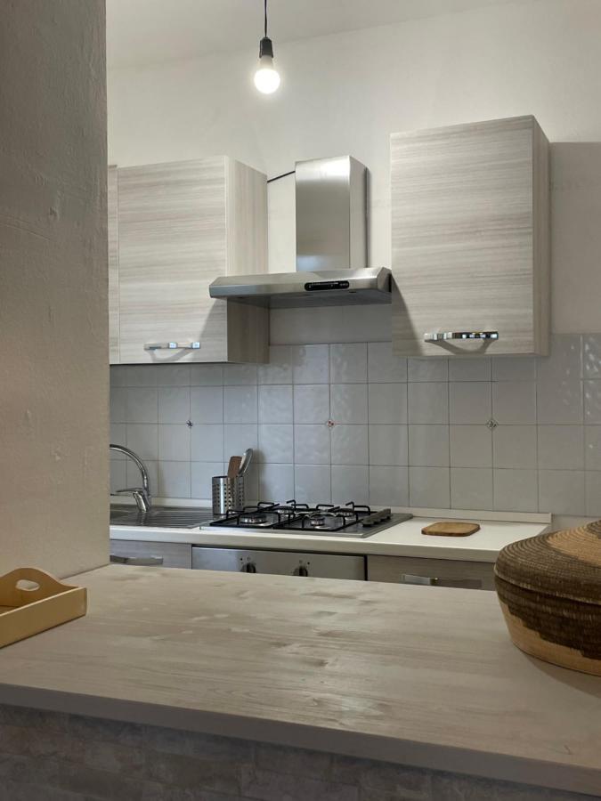 Apartamento La Casa Di Tonia La Caletta Exterior foto