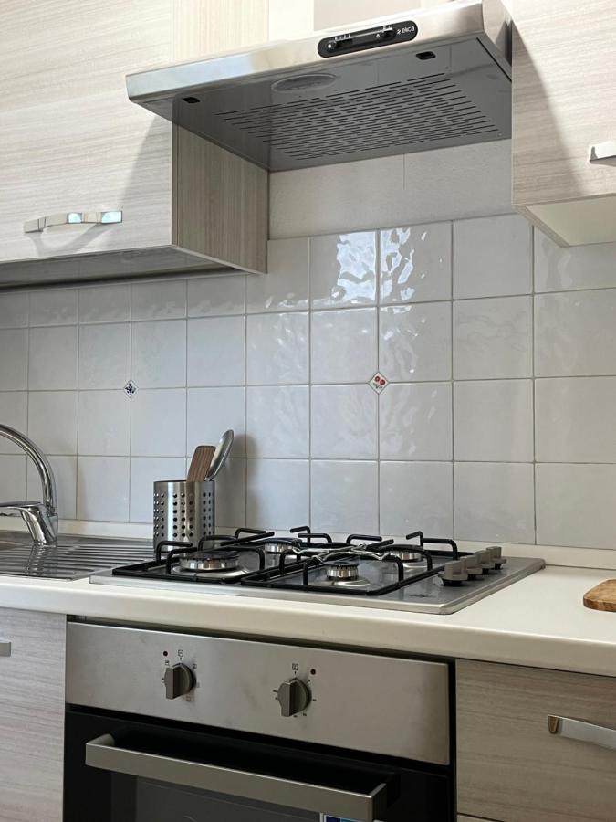Apartamento La Casa Di Tonia La Caletta Exterior foto