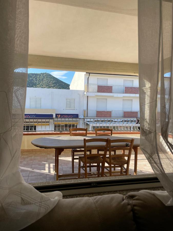 Apartamento La Casa Di Tonia La Caletta Exterior foto