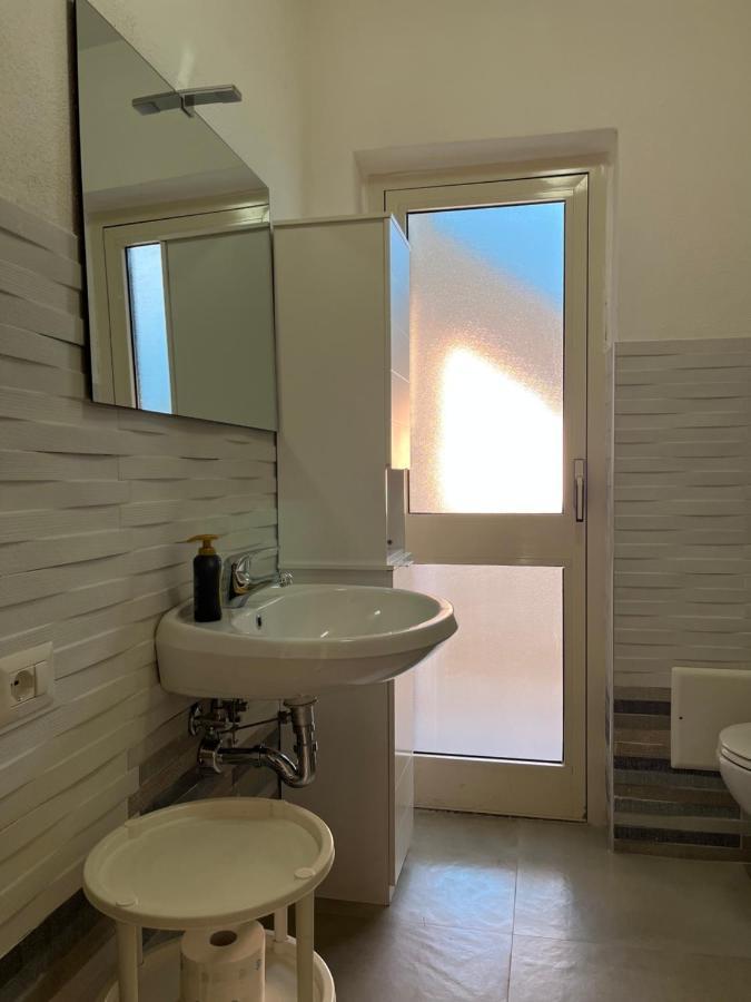 Apartamento La Casa Di Tonia La Caletta Exterior foto